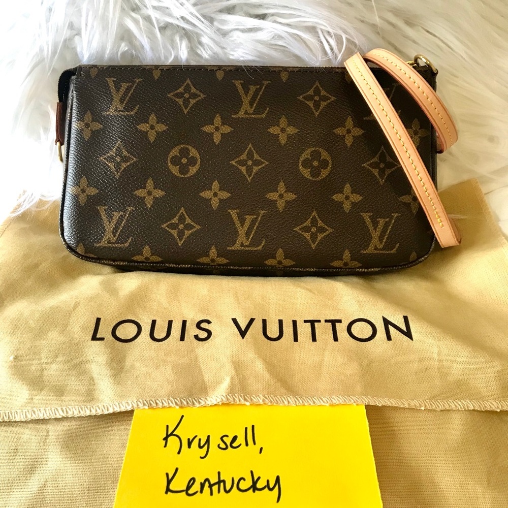 Pochette Accesoires NEW MODEL 🚫sold via 🅿️🅿️